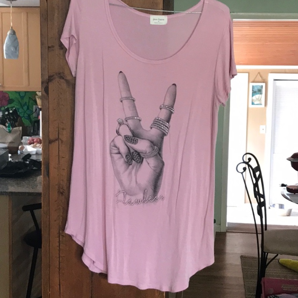 Pink tee
